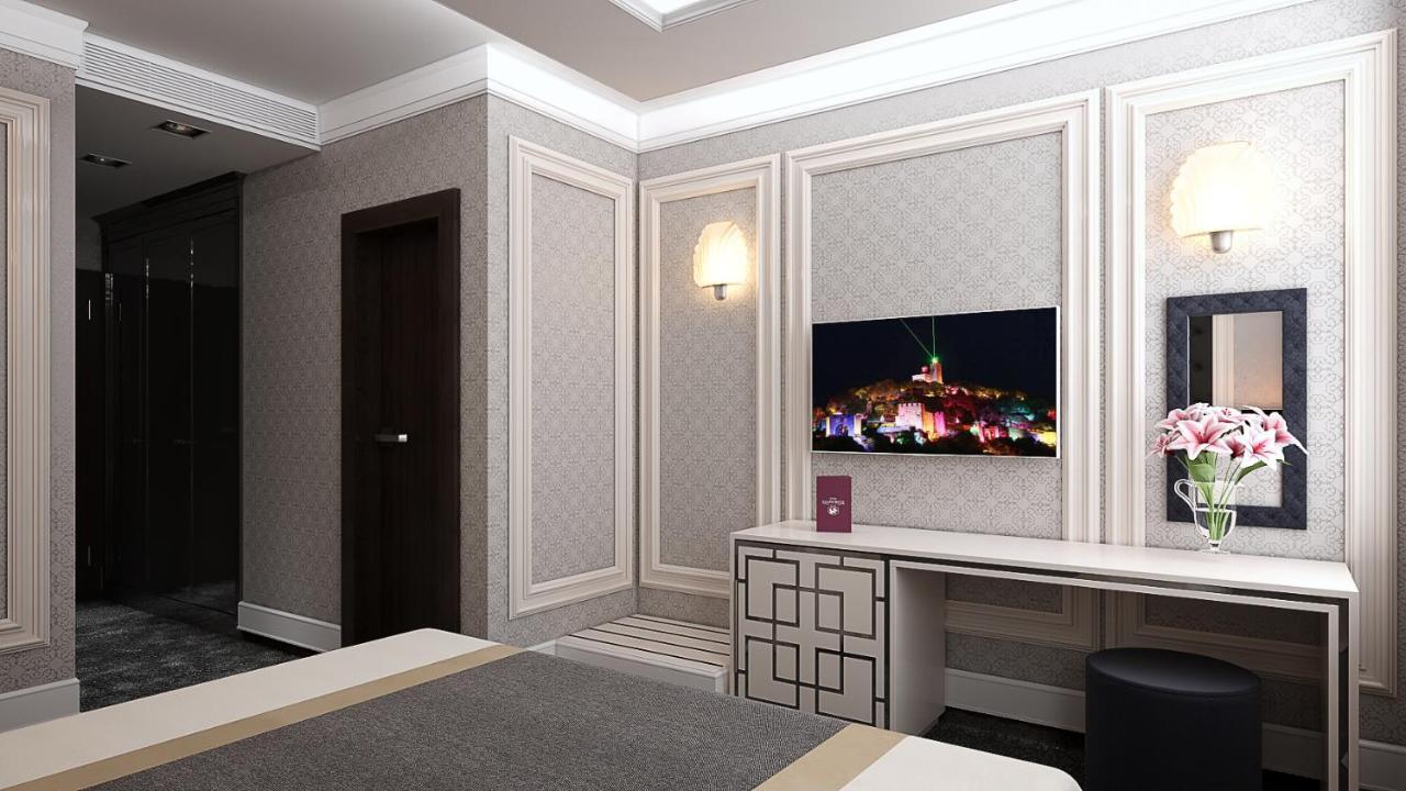 Boutique Hotel And Spa Tsarevets Veliko Tărnovo Esterno foto